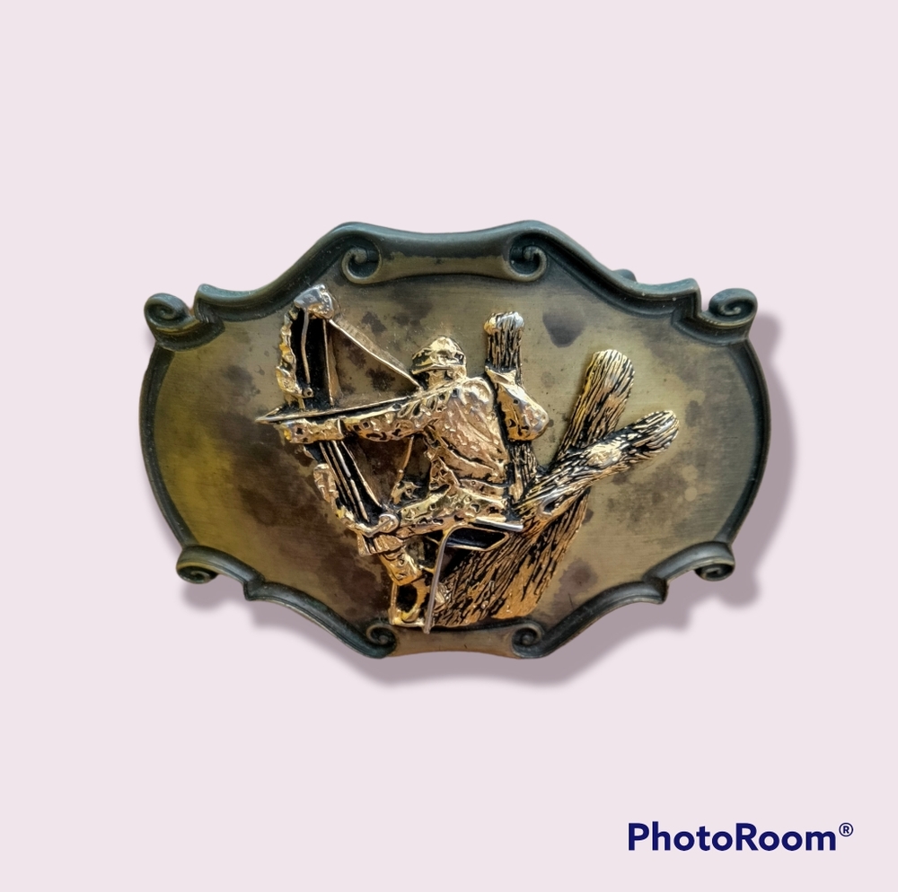 Vintage 1980 Raintree Bow Hunting Belt Buckle
